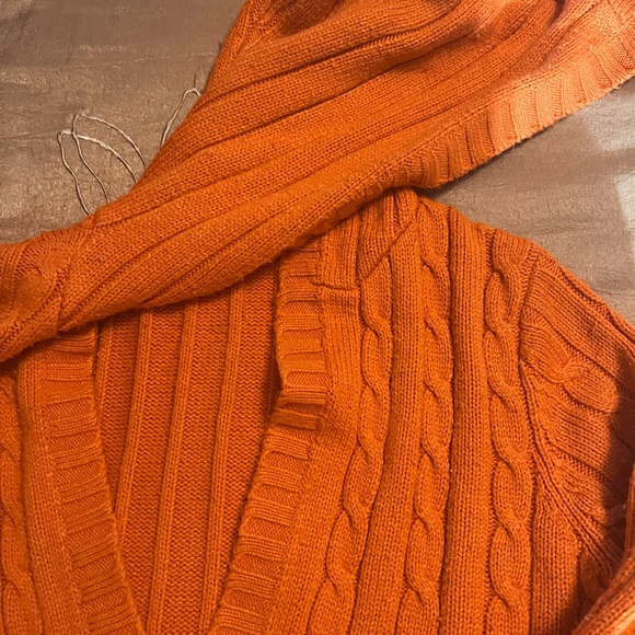 Orange V neck sweater - Picture 2 of 4